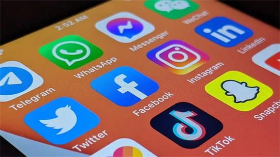 Facebook Updates Its Policy on Adult Content